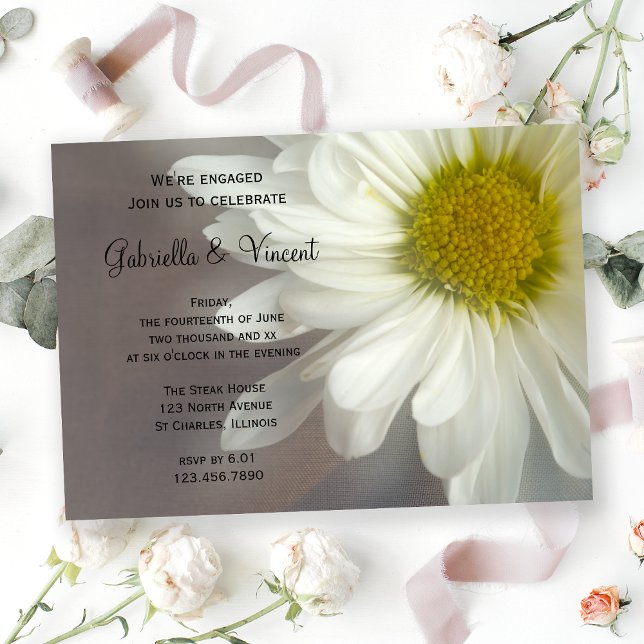 Invitation Soft White Daisy sur Grey Engagement Party (Créateur téléchargé)