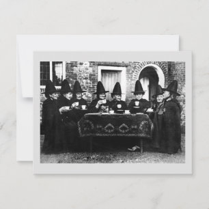 Invitation Sorcières galloises ayant du thé à la crème