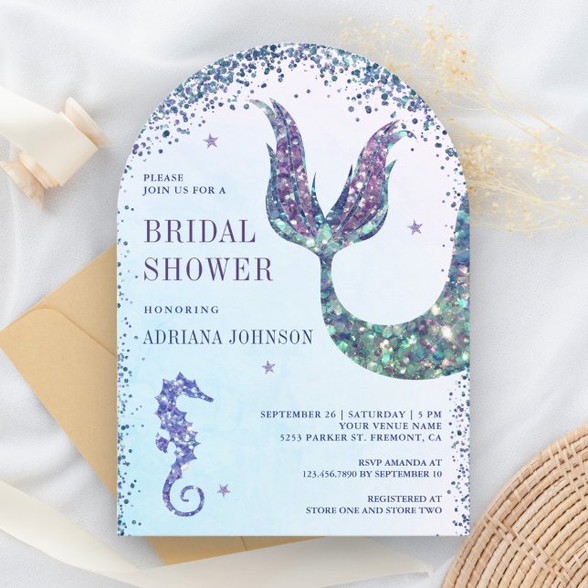 Invitation Sous l'arche de sirène violette de la mer Fête de  (Créateur téléchargé)