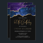 Invitation Starry Gold Agate Geode 60e fête d'anniversaire<br><div class="desc">Cette invitation branchée à la fête du 60e anniversaire présente une aquarelle d'une géode d'agate dans les tons bleu et violet, parsemée d'étoiles scintillantes et parée de reflets de parties scintillant d'or. Les mots "60e anniversaire" apparaissent dans la parties scintillant en faux or dans la police décorative moderne d'écriture manuscrite....</div>
