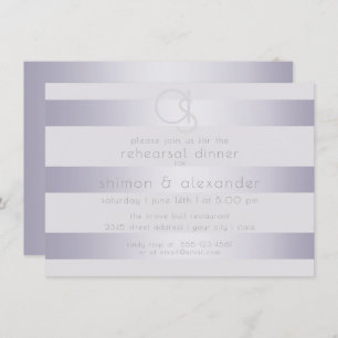 Invitation Stripes d'argent violet chatoyant avec Monogramme