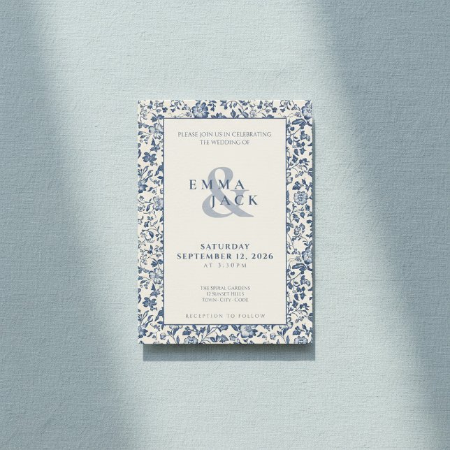 Invitation Style de luxe Crème bleue mariage floral (Delftware style Blue cream Floral wedding Invitation.)