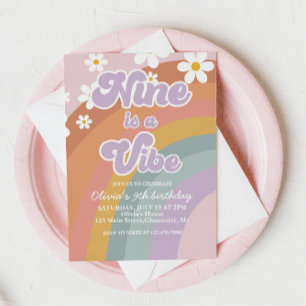 Invitation Super Nine est une vibe Retro Rainbow 9e anniversa