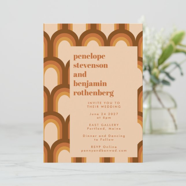 Invitation Super Retro les années 70 Brown Design Mariage Tou (Debout devant)