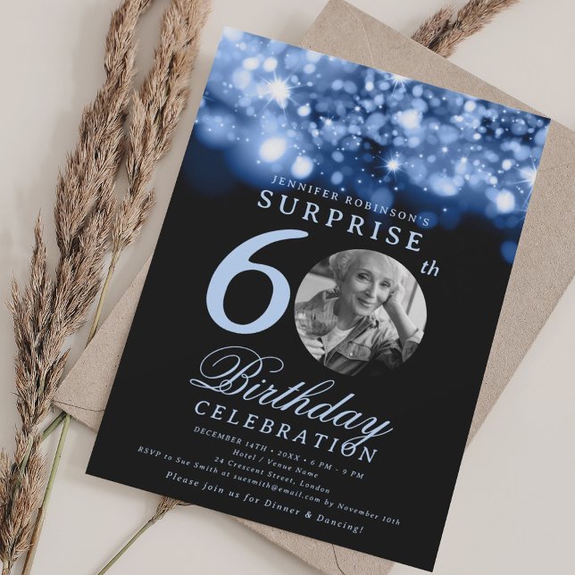 Invitation SURPRISE 60e anniversaire Marine Blue Midnight Gla (SURPRISE 60th Birthday Navy Blue Midnight Glam Invitation)