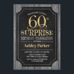 Invitation Surprise 60e fête d'anniversaire - Chalkboard Gold<br><div class="desc">Rustic Surprise 60th Birthday Celebration Invitation. Design élégant et élégant en noir,  faux parties scintillant or et motif en bois gris. Comprend une police de script élégante. Message-moi si vous avez besoin d'une personnalisation plus poussée.</div>