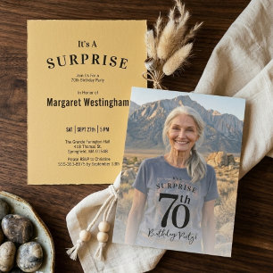 Invitation Surprise de photo noir or moderne pour 70e anniver