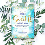 Invitation Sweet 16 Turquoise Aquarelle Or fille Anniversaire<br><div class="desc">"Bonne Douce 16". Faites-nous parvenir cette invitation de fête unique, simple, festive, moderne et personnalisée pour un événement à retenir. Un arrière - plan d'aquarelle rose pâle est superposé d'un faux papier doré et de minuscules points de parties scintillant de confettis et d'un script de typographie. Personnalisez le texte personnalisé...</div>