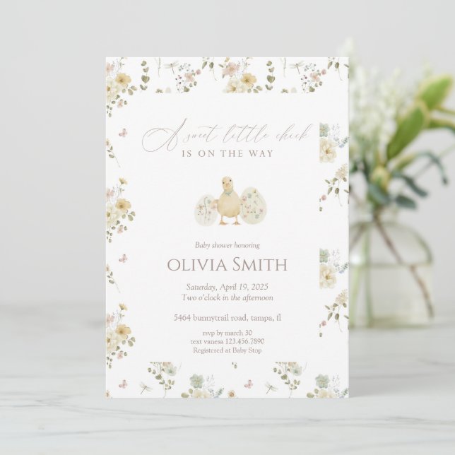 Invitation Sweet Little Chick Floral Baby Shower (Debout devant)