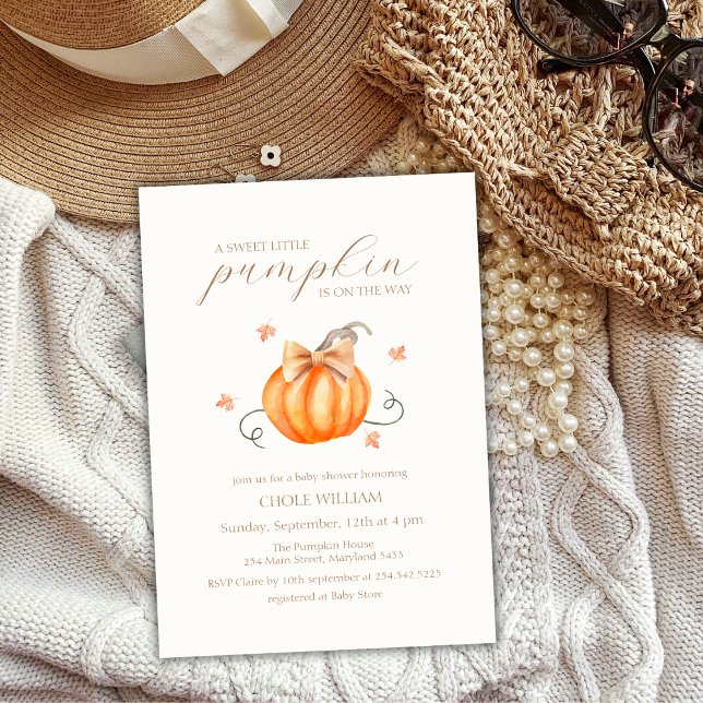 Invitation Sweet Little Citrouille Bow Baby shower d'automne (Sweet Little Pumpkin Bow Fall Baby Shower Invitation)