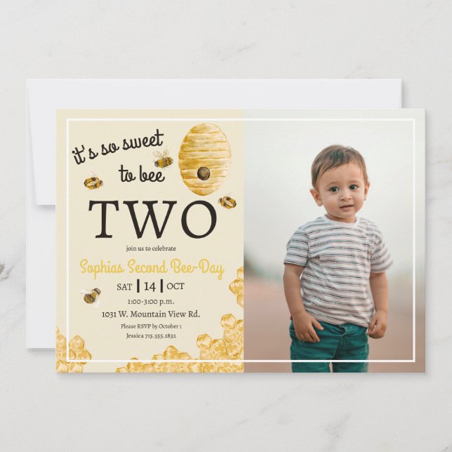 Invitation Sweet to Bee Two Honeycomb Bees 2nd Birthday Photo (Devant)