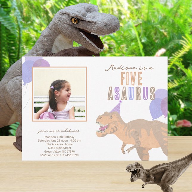 Invitation T-Rex Tan Photo N'Importe Quel Âge Dinosaure Anniv (Change FIVE to any age for the perfect dinosaur birthday party invitations for your little one)
