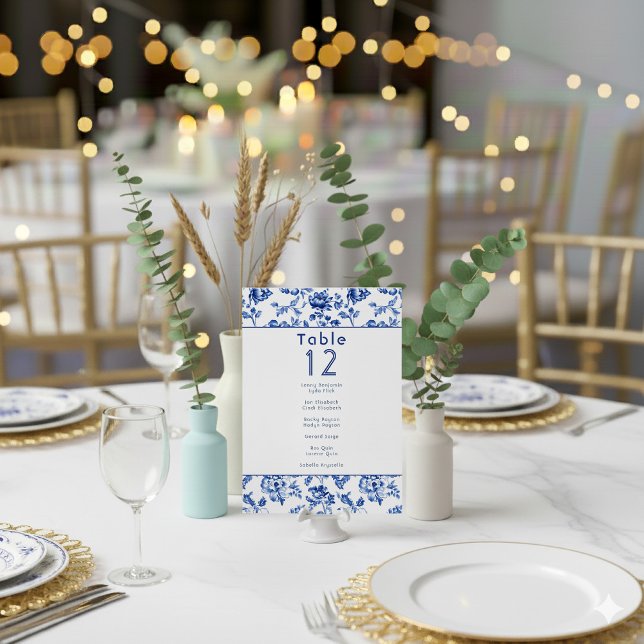 Invitation Tableau de sièges vintage bleu (Blue and white delftware wedding table number name chart sign.)