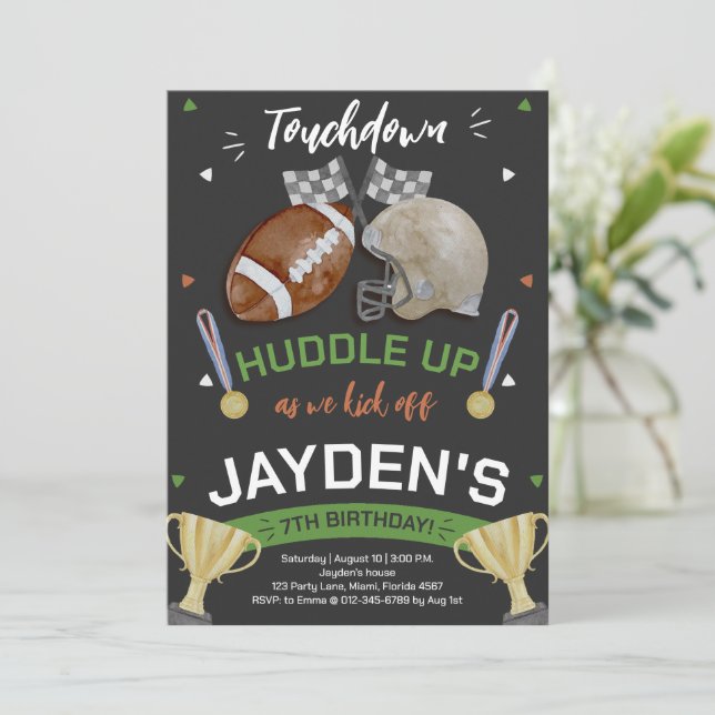 Invitation Tâchez-Vous Alors Que Nous Commençons Le Football  (Debout devant)