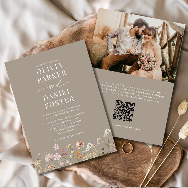 Invitation Taupe Boho Fleur sauvage QR Code Mariage photo (Créateur téléchargé)