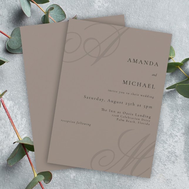 Invitation Taupe Simple Élégant Minimal Mariage Monogramme (Simple elegant wedding invitation with the bride and groom's monogram initial.)