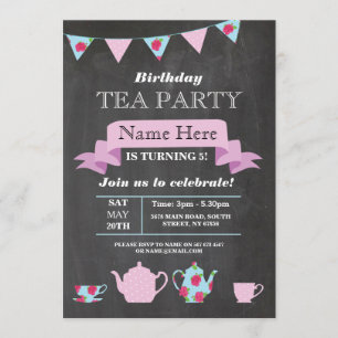 Invitation Teapot Alice Au Thé Dans Le Jeu De La Marche Du Pa