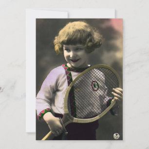 Invitation Tennis Sportif Vintage, Jeune Fille Heureuse avec 