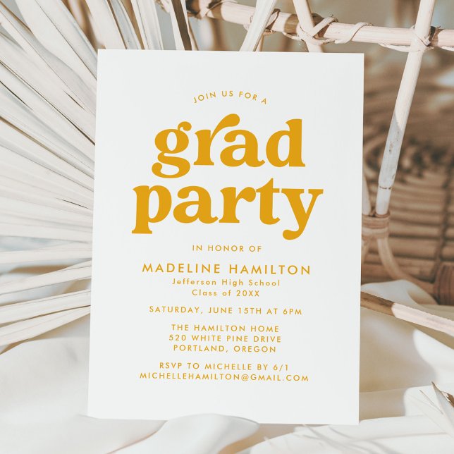Invitation Tête de graduation en typographie jaune gras (Créateur téléchargé)