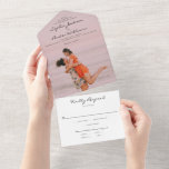 Invitation Tout En Un All in One Modern Script Wedding Inviter Avec Phot<br><div class="desc">Ces invitations de mariage tout-en-un uniques sont magnifiquement imprimées et faciles à utiliser! Ajoutez simplement un cachet à la carte postale RSVP, afin que vos invités puissent remplir facilement les informations RSVP, déchirer et vous renvoyer par la poste ! Pour envoyer, vous pouvez simplement plier, sceller (en utilisant l'un des...</div>