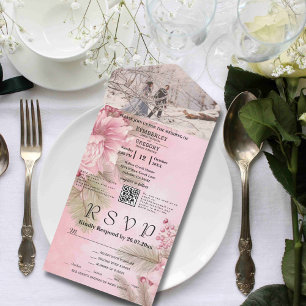 Invitation Tout En Un Berry d'hiver rose Floral Noël Minimal QR Code