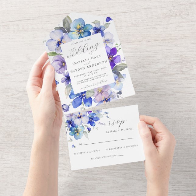 Invitation Tout En Un Blue Navy Viola Pansy Violet Mariage floral RSVP (Déchirure)