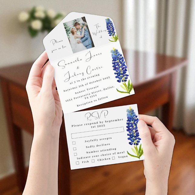 Invitation Tout En Un Bluebonnets Texas Blue Floral Photo Mariage (Créateur téléchargé)
