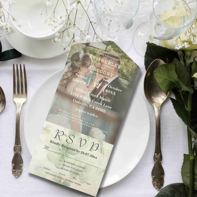 Invitation Tout En Un Botanique Quatre feuilles Clover Green Chartreuse  (Créateur téléchargé)