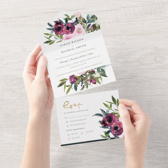 INVITATION TOUT EN UN BURGUNDY FLORAL BUNCH EAU COULEUR MARIAGE TOUT (Déchirure)