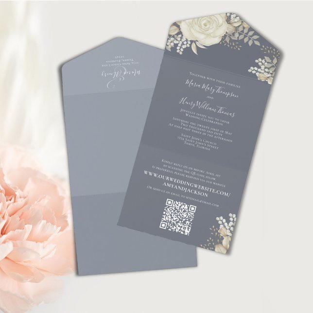 Invitation Tout En Un Code QR Élégant Mariage Floral Bleu Blanc (Elegant white floral sage green leaves with dark dusty blue background)
