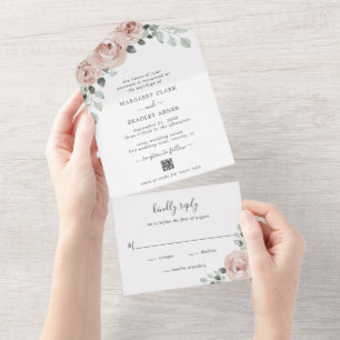 Invitation Tout En Un Code QR Floral Rose Poussiéreux Élégant Mariage