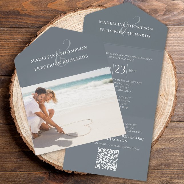 Invitation Tout En Un Code QR moderne élégante gris RSVP en ligne classi (Simple elegant grey wedding invitation all in one style with photo template. )