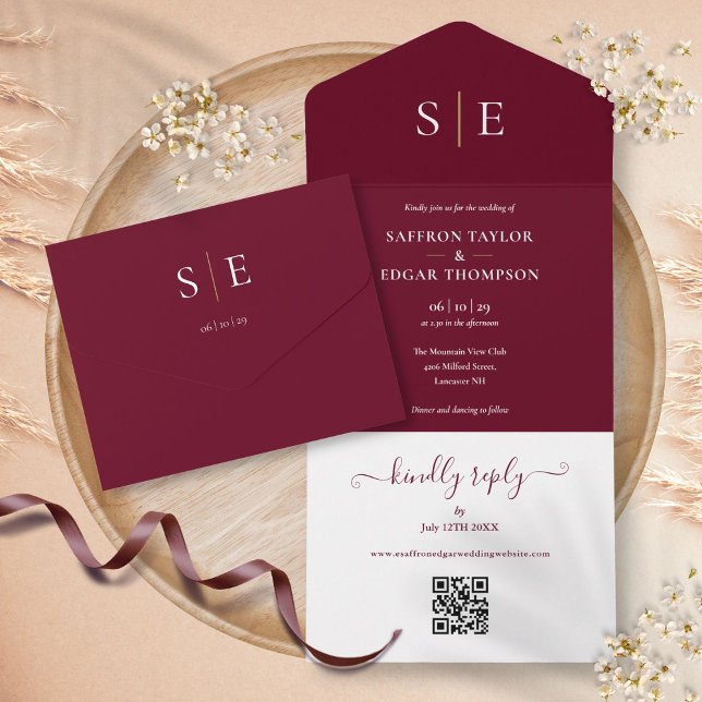 Invitation Tout En Un Code QR monogramme mariage bordeaux et or (Monogram QR Code Burgundy And Gold Wedding All In One Invitation)