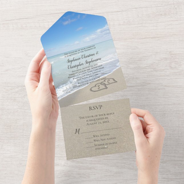 Invitation Tout En Un Coeurs pittoresques dans le Sand Beach Mariage Tou (Déchirure)
