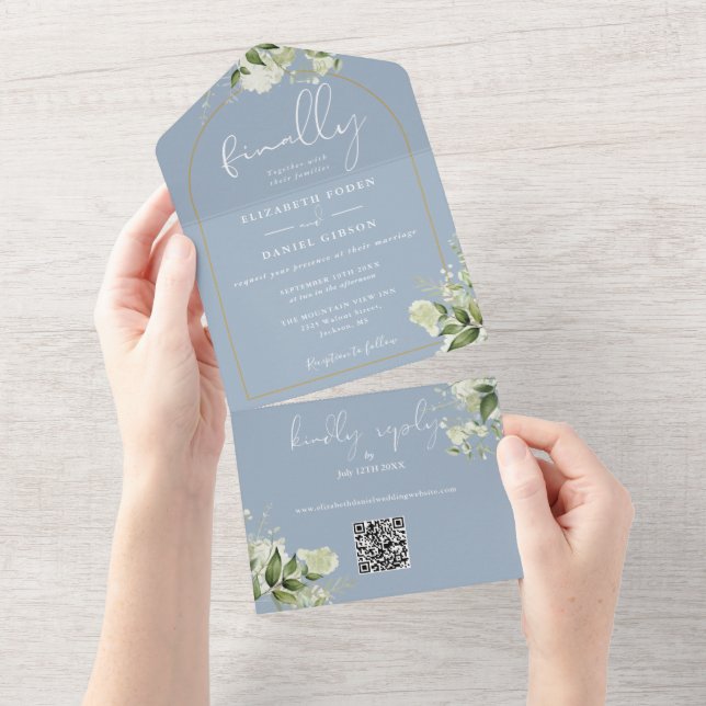 Invitation Tout En Un Dusty Blue Enfin Arch GreeneryQR Code Mariage (Déchirure)