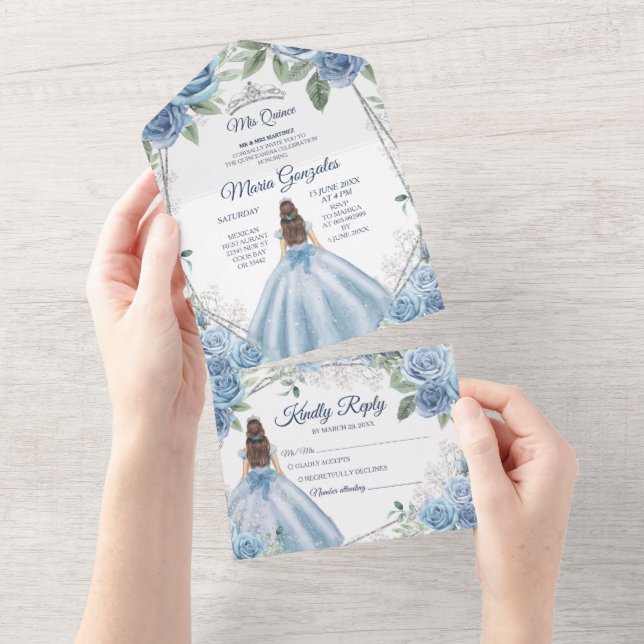 Invitation Tout En Un Dusty Blue Floral Princess Quinceañera 15 Ans (Déchirure)