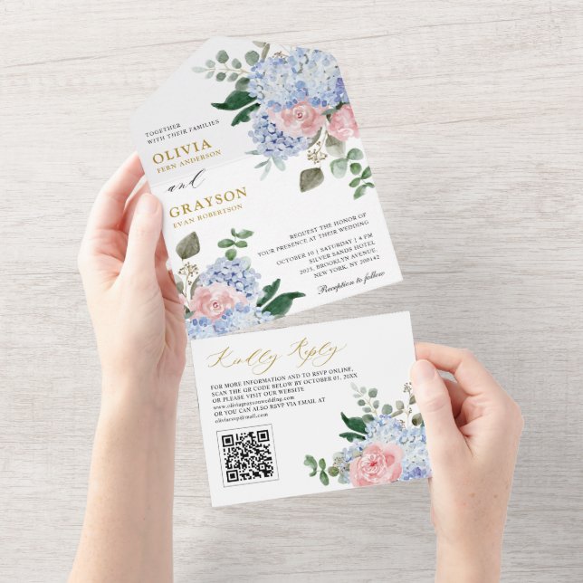 Invitation Tout En Un Dusty Blue Pastel Pink hydrangeas Mariage QR Code (Déchirure)