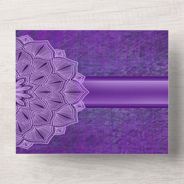Invitation Tout En Un Élégant chic violet moderne Mariage Mandala (Recto)