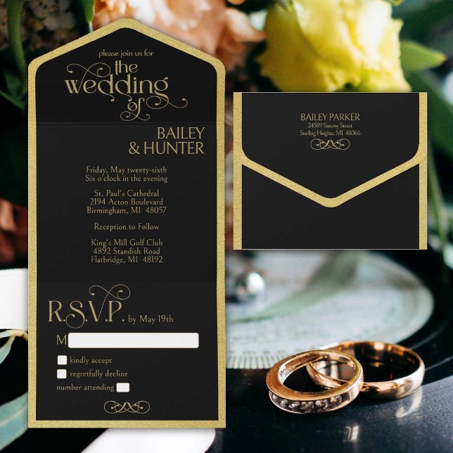 Invitation Tout En Un Élégant Mariage de typographie Ornate Black Gold (Elegant black and gold all-in-one tri-fold wedding invitation accented with fancy typography.)
