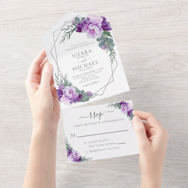 Invitation Tout En Un Élégant Mariage floral chic violet et argenté (Déchirure)