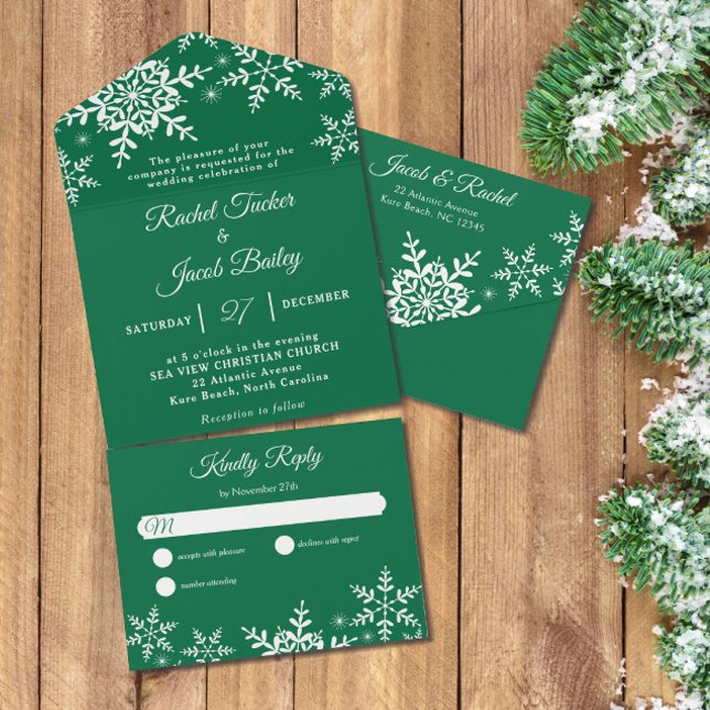 Invitation Tout En Un Élégant Snowflakes Green Noël Mariage d'hiver (Snowflakes on green All-in-0ne Seal and Send Wedding Invitation)