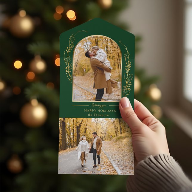 Invitation Tout En Un Elégante main tiré Gold Holly Arch Photo (Créateur téléchargé)