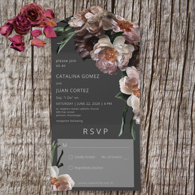 Invitation Tout En Un Fleurs foncées modernes Fleurs Noir Pas de Dîner (Also available with a QR code or with dinner selection options.)