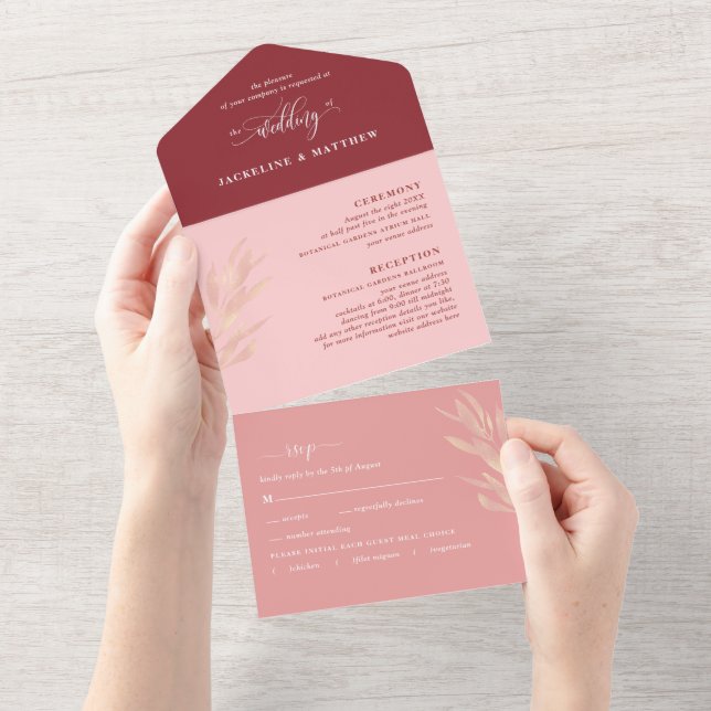 Invitation Tout En Un Mariage de Bourgogne rose moderne avec RSVP perfor (Déchirure)