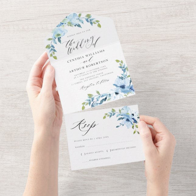 Invitation Tout En Un mariage floral bleu clair (Déchirure)