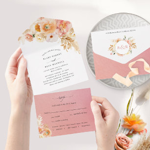 Invitation Tout En Un Mariage floral élégant aux teintes de pêche et de 