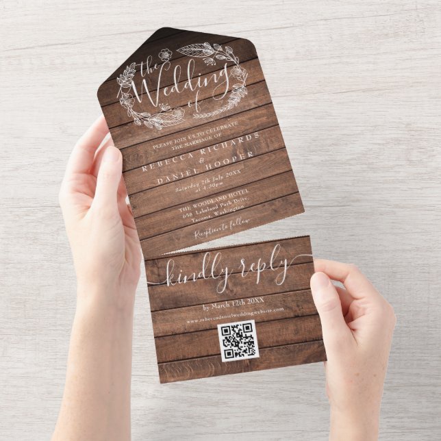 Invitation Tout En Un Mariage Floral Monogramme Code QR Bois Rustique (Déchirure)