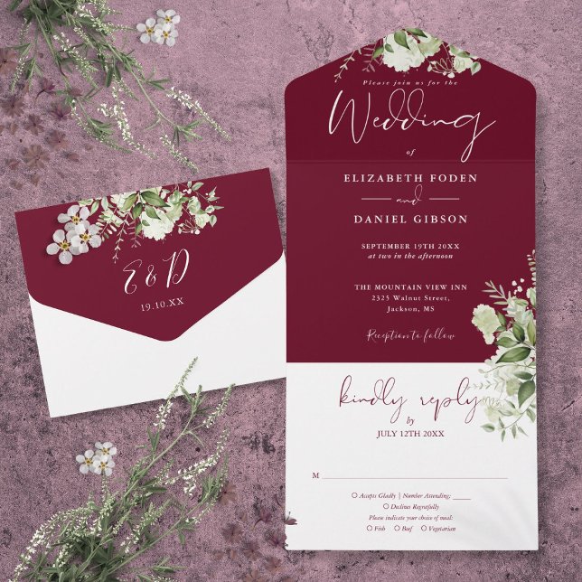 Invitation Tout En Un Mariage Monogramme de verdure botanique de Bourgog (Burgundy Botanical Greenery Monogram Wedding All In One Invitation)