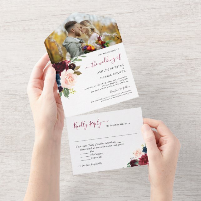 Invitation Tout En Un Mariage Photo Burgundy Blush Botanical Floral (Déchirure)