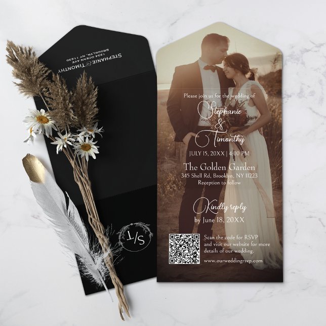 Invitation Tout En Un Mariage photo de code QR noir et blanc moderne (All-in-one wedding invitation with QR code to RSVP - Simplify and save time for you and your guests.)